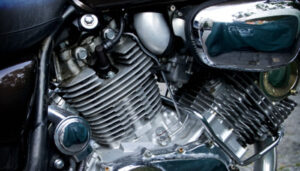 Fallo del Alternador en una Moto: Cómo Detectarlo y Solucionarlo